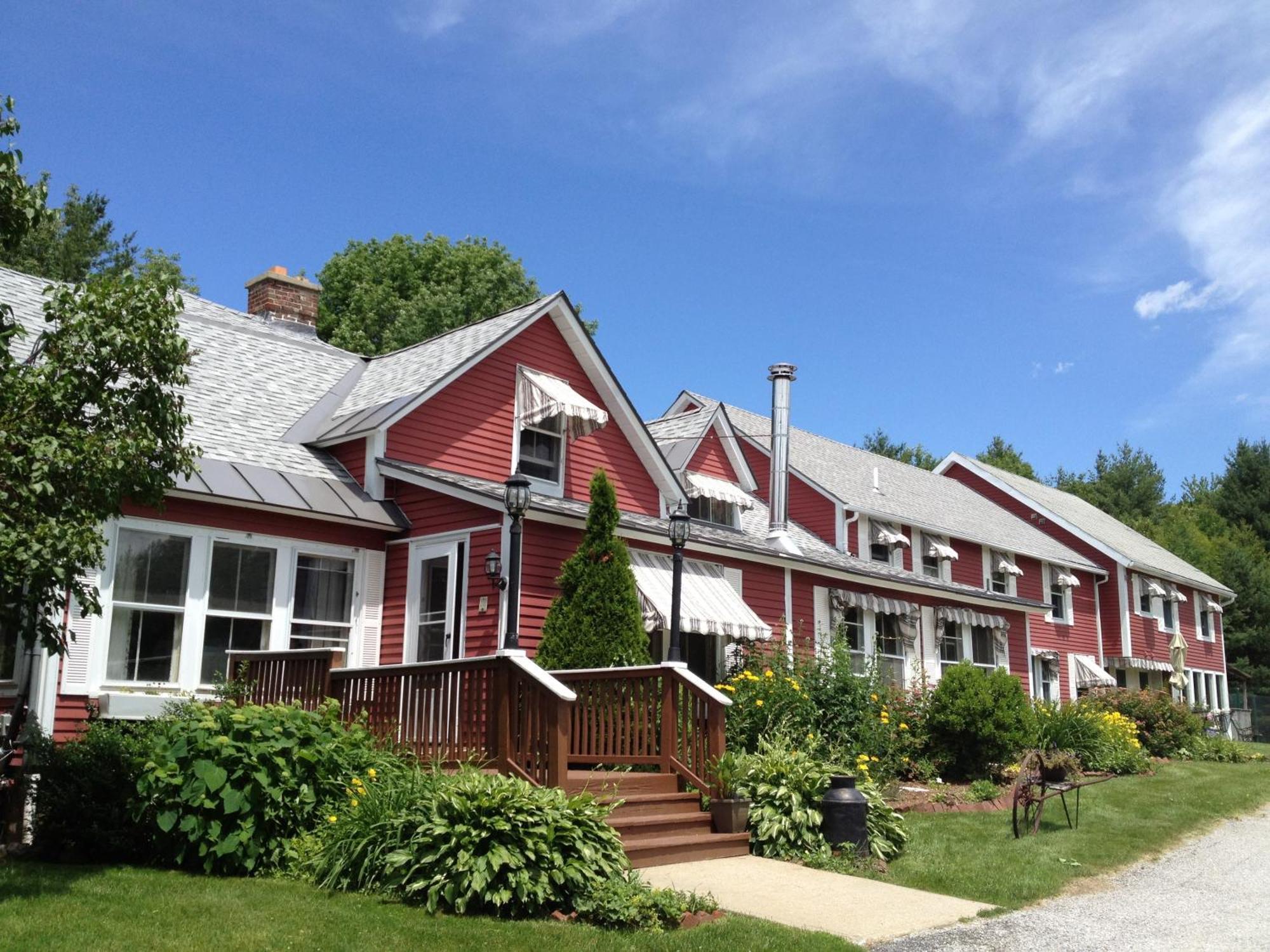 The Vermont Inn Mendon Екстериор снимка
