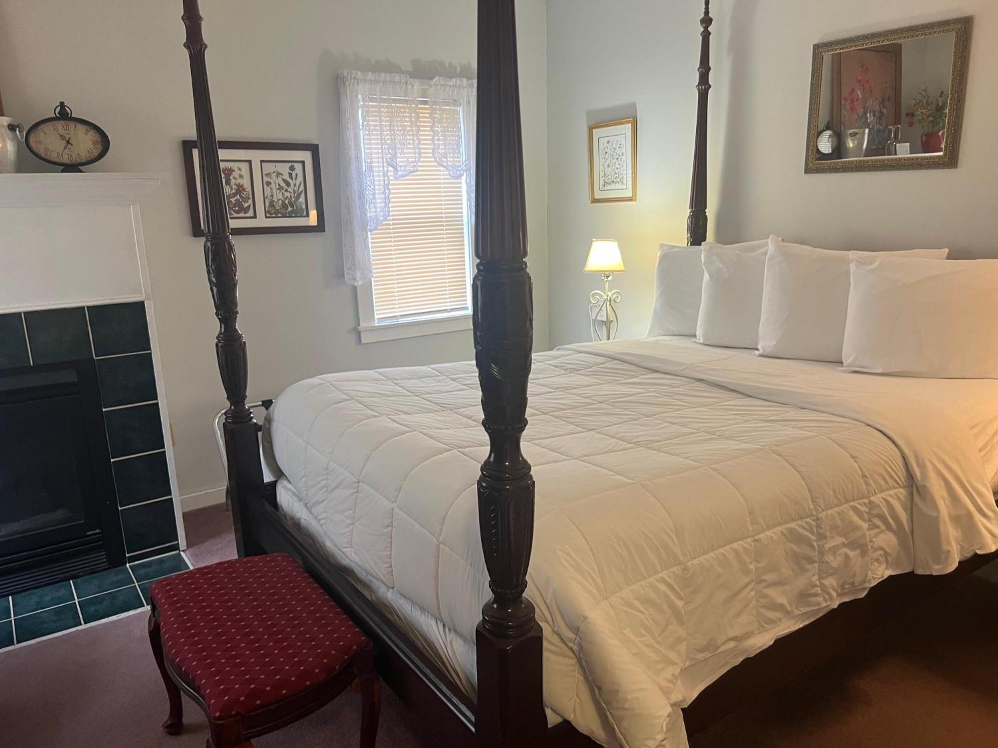The Vermont Inn Mendon Екстериор снимка