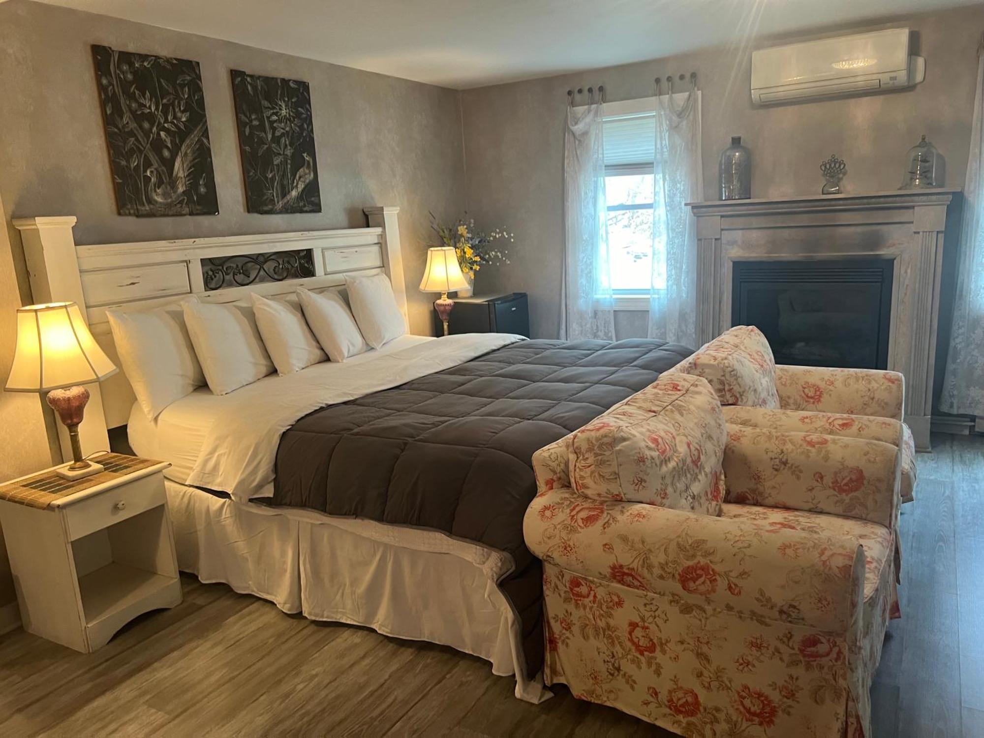 The Vermont Inn Mendon Екстериор снимка