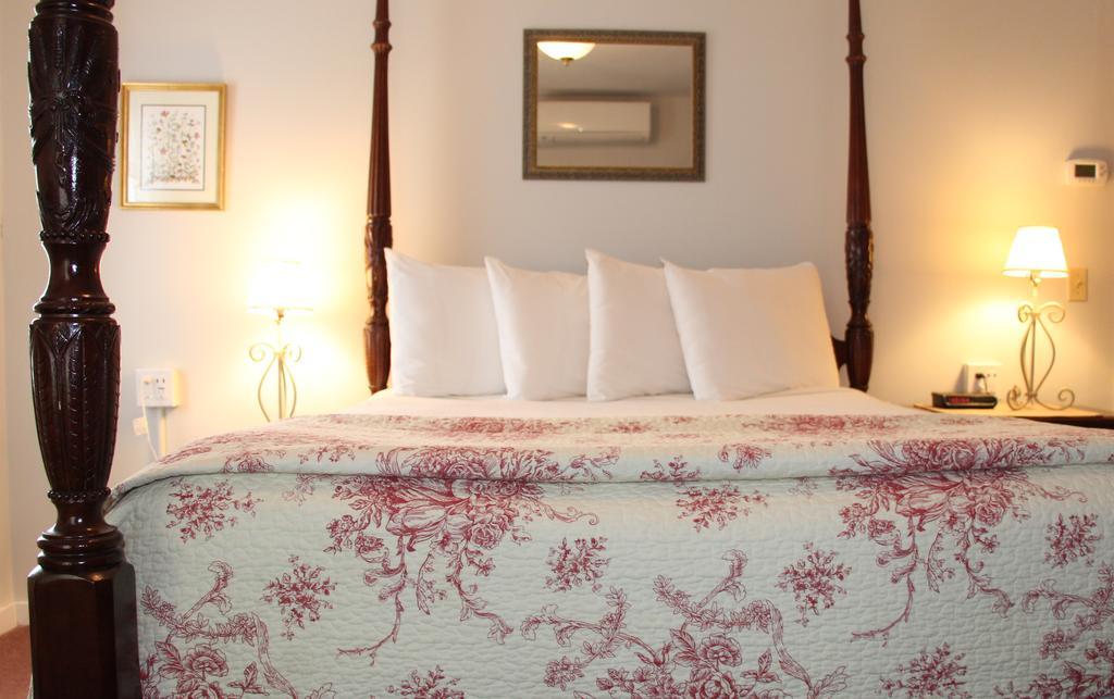 The Vermont Inn Mendon Екстериор снимка