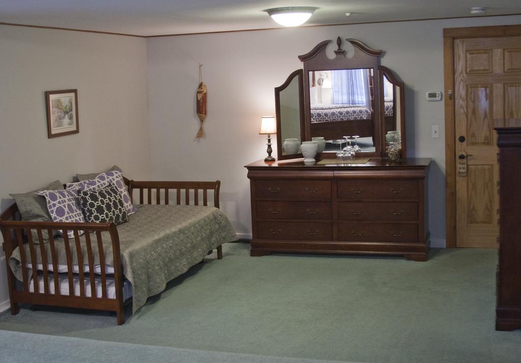 The Vermont Inn Mendon Екстериор снимка