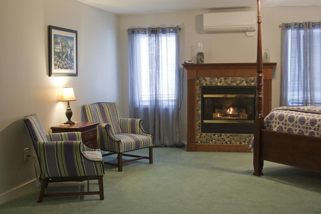 The Vermont Inn Mendon Екстериор снимка
